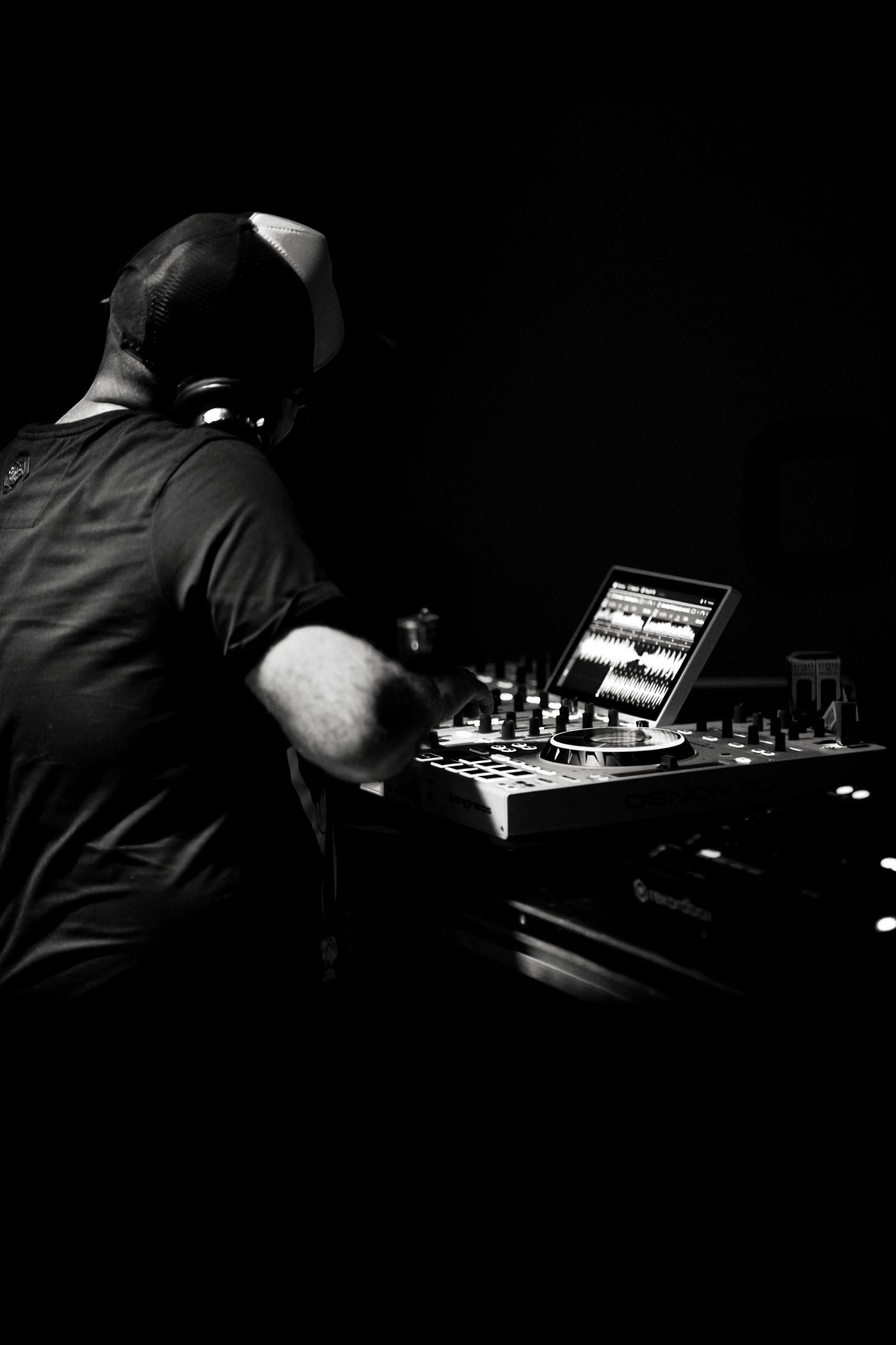 Stage wide — O.C. Dubi